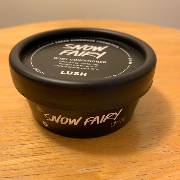 Lush Other - ⚡️FLASH SALE⚡️ Lush Snow Fairy Body Conditioner